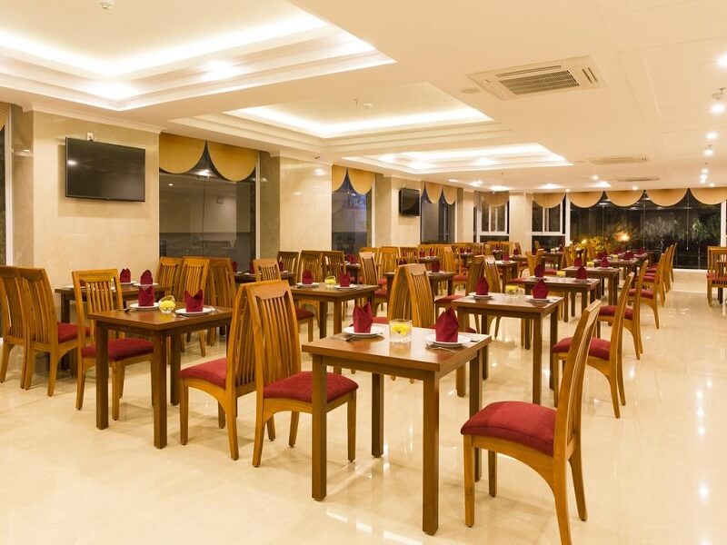 Phòng ăn khách sạn Regalia Nha Trang